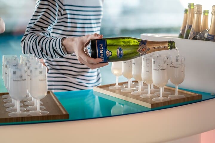 Evening Champagne Cruise from Notre-Dame by Bateaux Parisiens