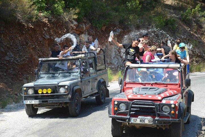 Marmaris / Icmeler: Jeep Safari eventyr med vandkampe