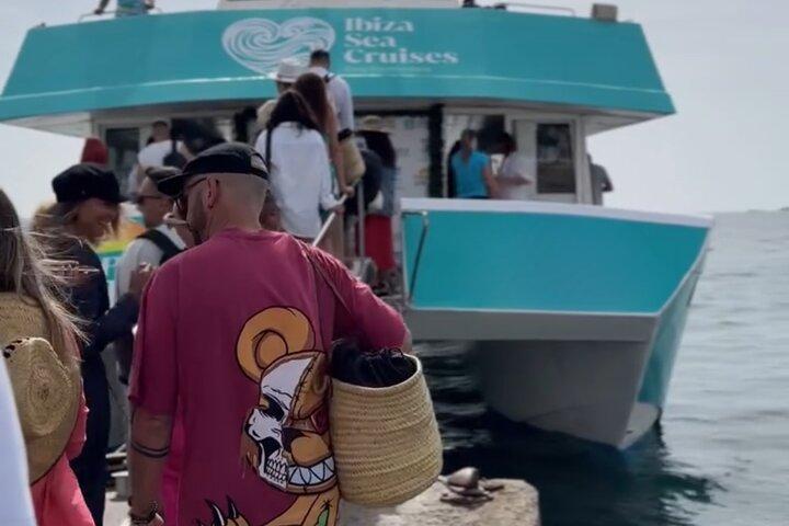 Ferry de ida e volta para Formentera de Playa d'en Bossa