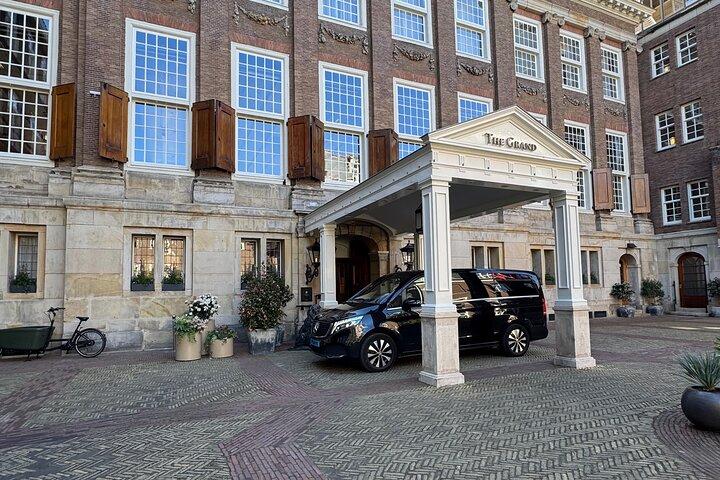 Private Transfer in or to Amsterdam