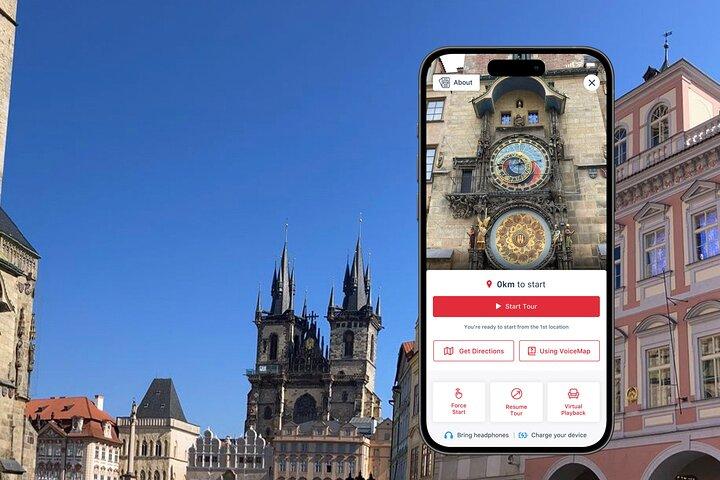 Cuore medievale di Praga: Un tour a piedi autoguidato