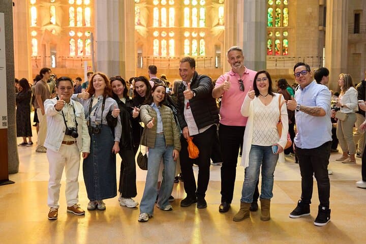 Barcelona: Sagrada Familia Guided English Tour Skip The Line