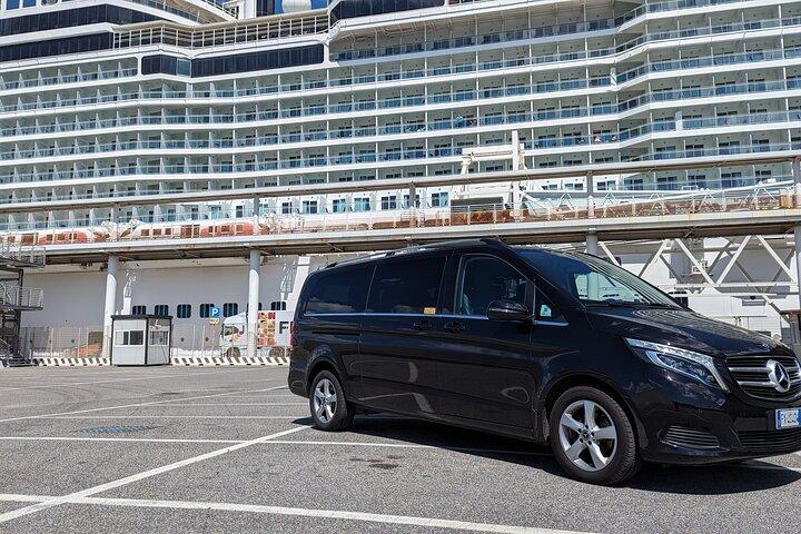 Privater Transfer vom Hafen Civitavecchia nach Rom oder zu Flughäfen