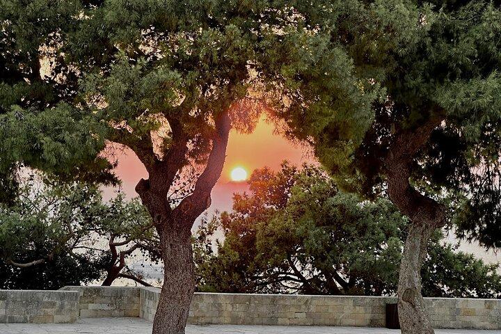 Chania Private Tour: Seitan Limania, Zorbas Beach & Monasteries