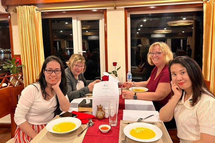 Cruzeiro Amanda Premier em Halong Bay 2dia 1 noite de HANOI
