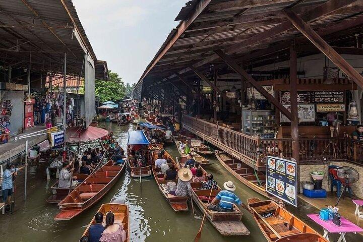 Damnoen Floating Market & Maeklong Railway Private Excursion