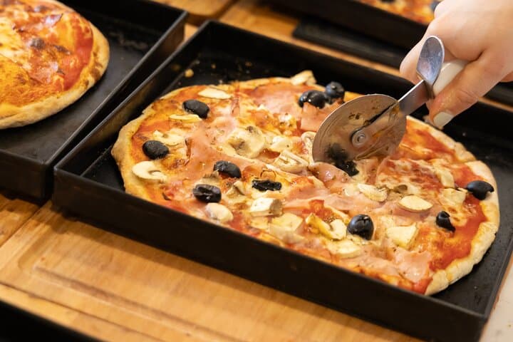 Cooking Class in the Heart of Rome: Pizza and Tiramisu Making
