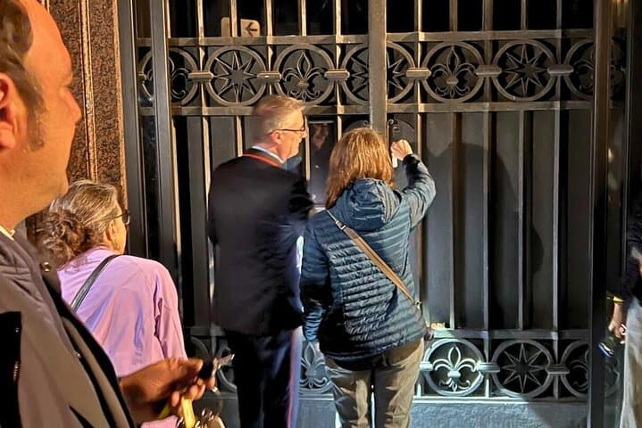 Alone in the Vatican Museums VIP Early Entry Tour with Key Master