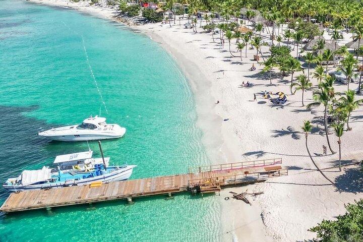 Catalina Island: snorkling, strand, frokost og Chavón-floden
