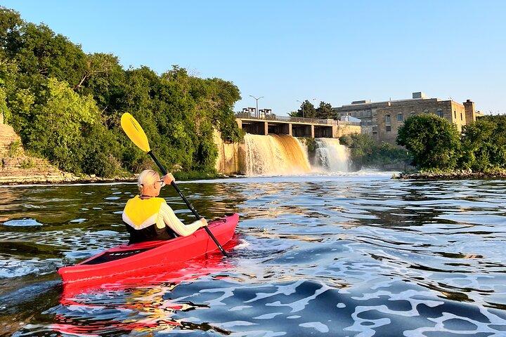 Tour en kayak autoguiado al atardecer o de un día en el centro de Ottawa