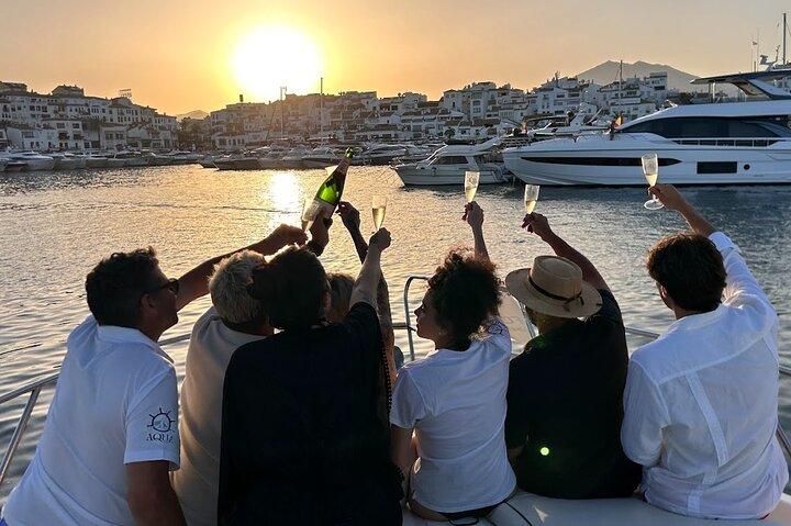 Iate Gerard, 14m, 11 passageiros e excursão a partir de Puerto Banús.