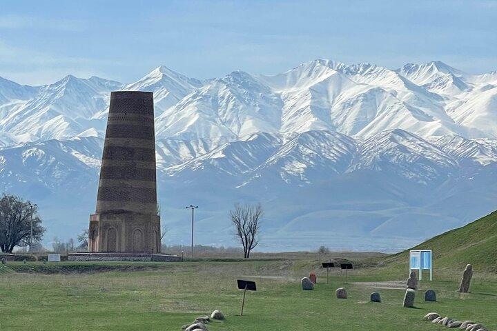 Dagstur til Issyk-Kul Lake, Burana Tower og Kok-Moinok Canyon