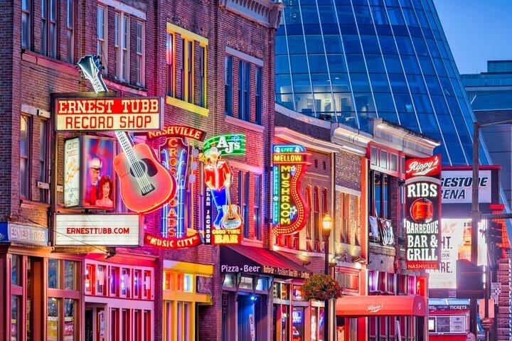 Haunted Spirits : Nashville's True Crime Ghostly Pub Crawl