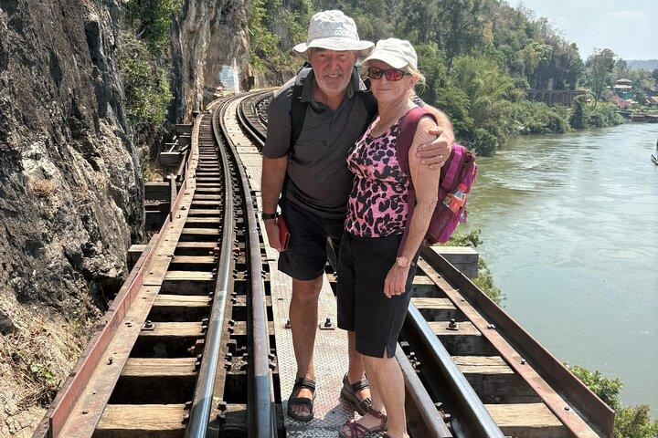 Kanchanaburi River Kwai e Death Railway: giornata intera da Bangkok