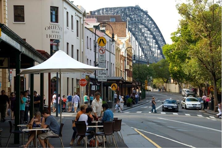 Sydney Private Full-Day Tour: Opera House, Bondi Beach & Secrets