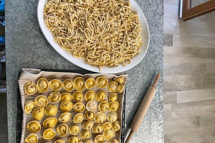 Kochkurs auf einem Familienbauernhof im Chianti mit Mittagessen