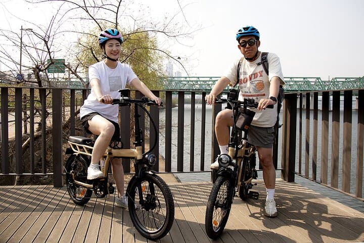ENKO Electric Bike Ride on The Han River Bike Path in Seoul