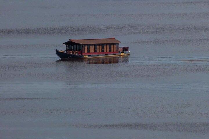 Huong River Afternoon Tea Cruise Tour langs de stad Hue