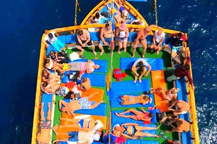 Alanya Grand Pirate Boat Tour med frokost, læskedrikke og overførsel