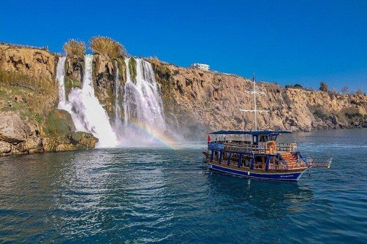 Tour privado por la ciudad de Antalya un día de historia, naturaleza y mar