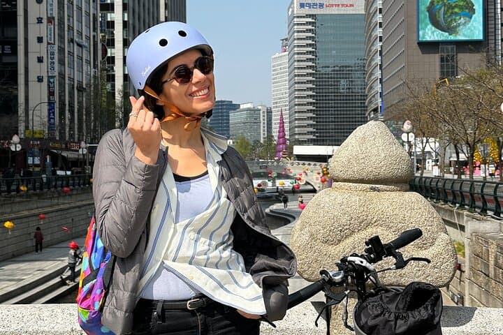 Bike tour, Travel back in time to Old Seoul