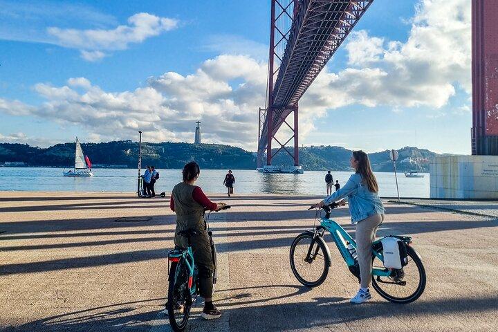 Lisboa de E-Bike até Bélem com degustaçáo de Pastel de Belem
