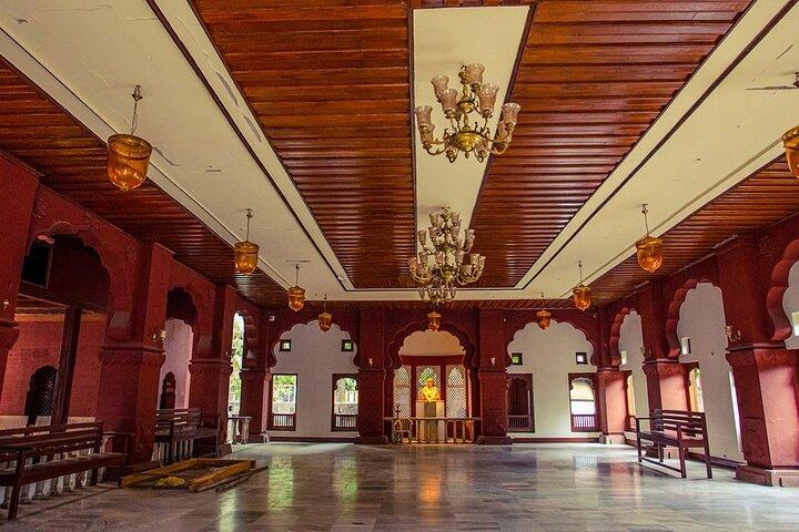 Excursão de Dia do Património Cultural com Pickup do Hotel e Almoço