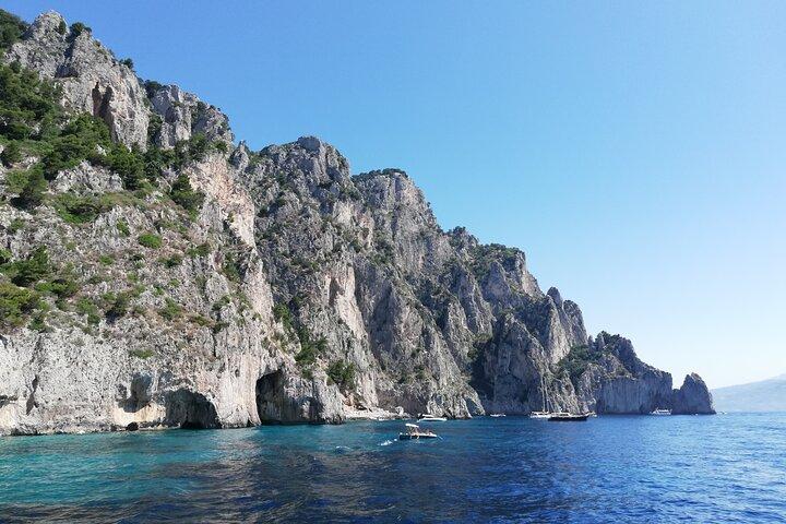 Da Capri Visita guidata con Faraglioni e Grotte Blu