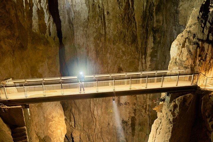 Lipica and Škocjan Caves Full Day Private Tour from Ljubljana
