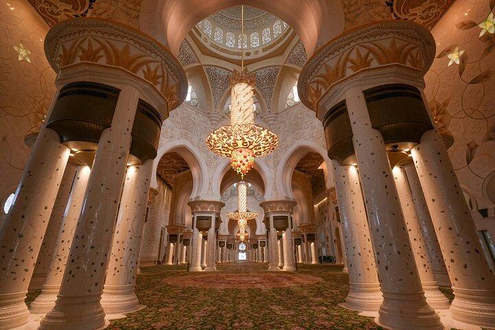 Fra Dubai: Sheikh Zayed Grand Mosque Tour Abu Dhabi