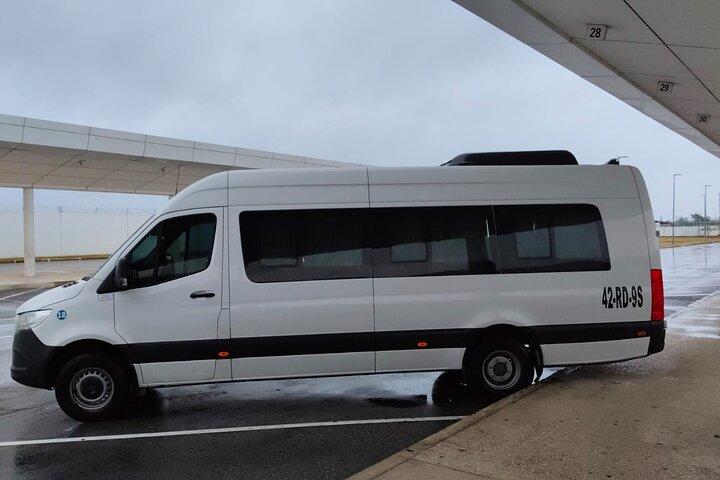 Transporte redondo Aeropuerto Cancún a Hotel Cancún hasta 8
