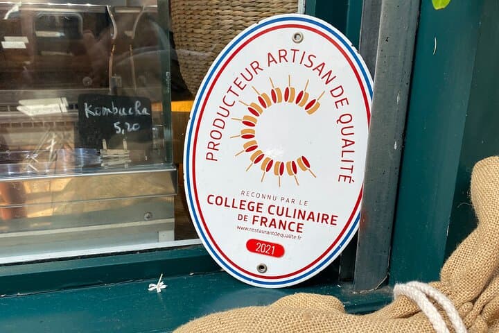Paris Montmartre Decadent Food, Wine, Cheese and Pastries Tour