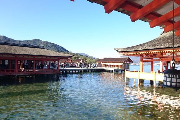 Hiroshima and Miyajima Private Day Tour from Kyoto/Osaka
