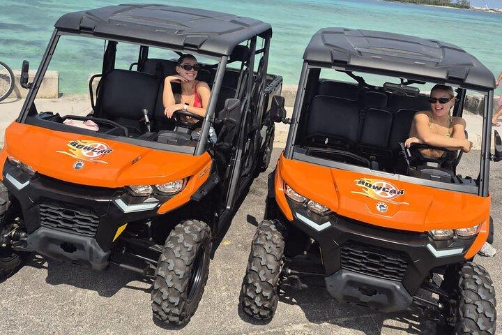 Nassau Adventure: Jeep-verhuur met Bluetooth-luidspreker