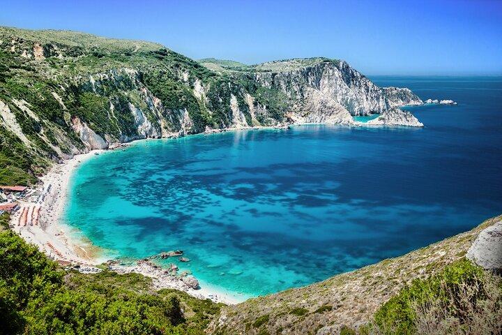 Kefalonia : Lixouri, Myrtos,Melissani & Wine Tasting 終日ツアー