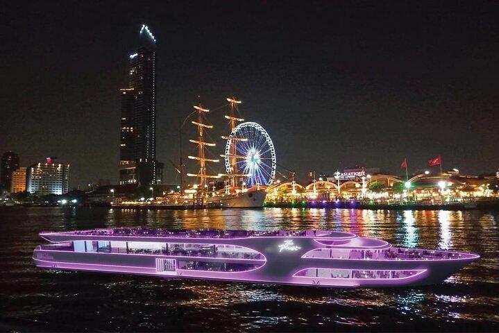 バンコクの夜景を眺めながらロマンチックな夕日ザ・プラネットクルーズ