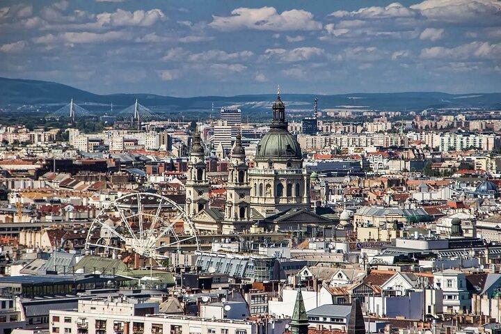 Sightseeing Adventure from Prague to Budapest Explore