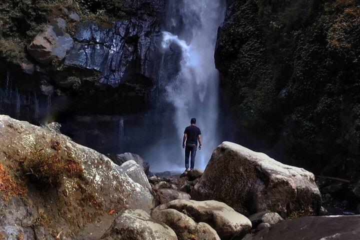 Trekking en terrasse de riz du temple Selogriyo et visite de cascade naturelle