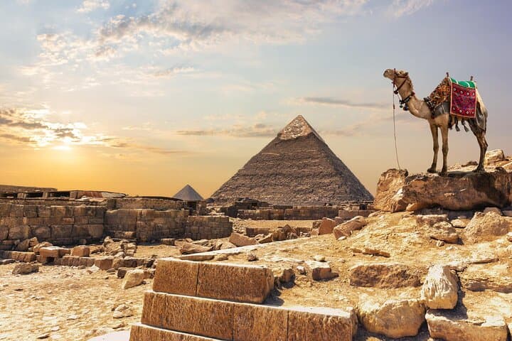 VIP Giza Pyramids Tour by Golf Cart