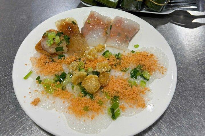 Esplora 12- Saigon Street Foods con la tua guida Ao Dai