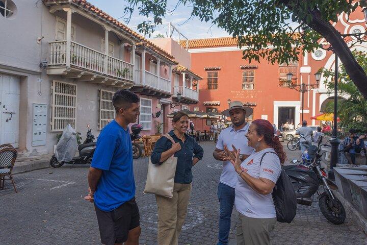 Tour guidato a piedi del Castello di San Felipe de Barajas con biglietti