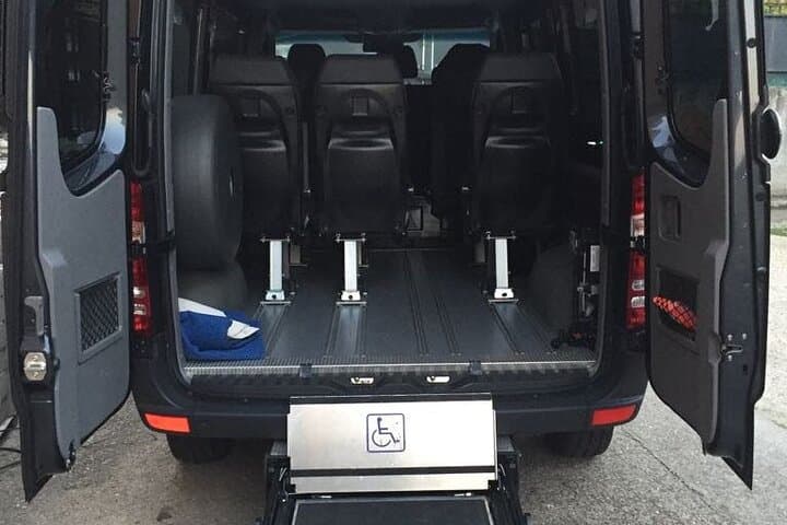 Transfer also for disabled Naples / Sorrento / Amalfi Coast