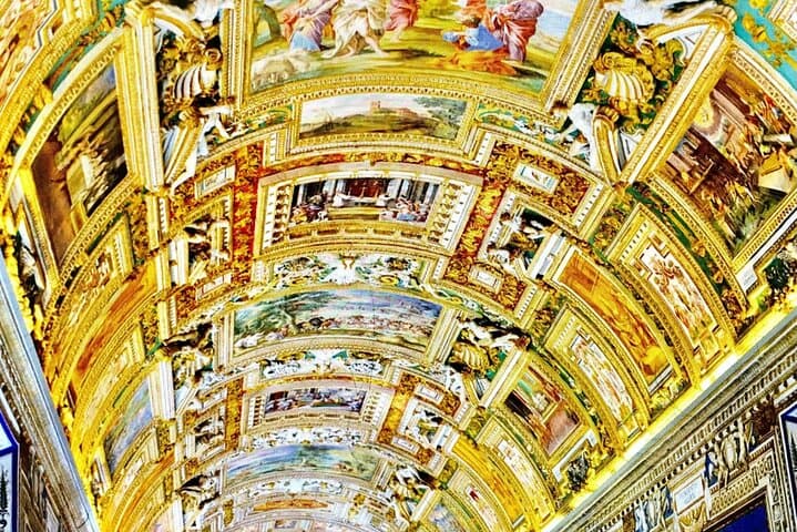 Guided Tour Sistine Chapel & Vatican Museums Skip the Line entry