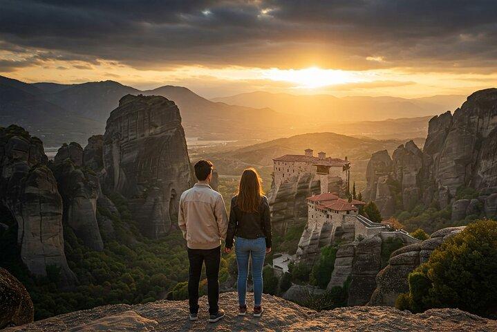 Athens to Meteora & Thermopylae: Private Day-Trip