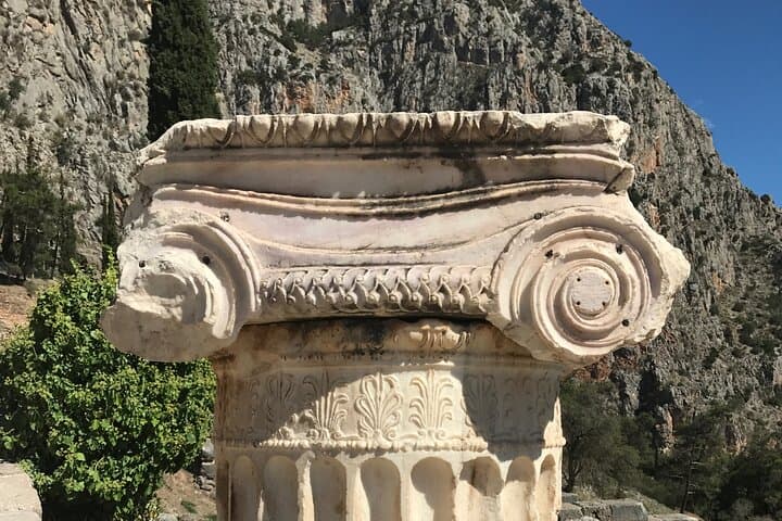Delphi with Professional English Guide and Transportation