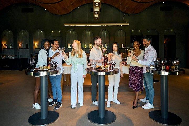 Penedes Wine & Cava Tasting & 4WD Vineyards Tour fra Barcelona