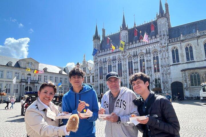 Tour met kleine groep Brugge en Gent vanuit Parijs met Proeverijen