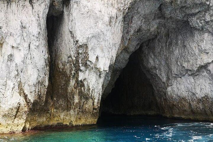 Syracuse Ortigia, zeegrotten, Pillirina, Bubbles Boottocht