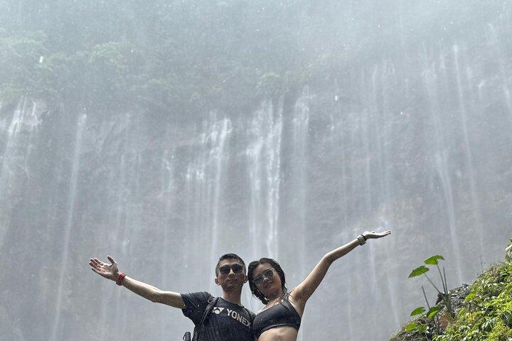 Excursion privée d'une journée à Tumpak Sewu Waterfall et Gua Tetes