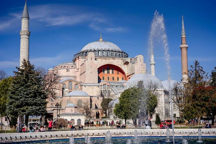 Private Guided Istanbul Tour – Hagia Sophia, Blue Mosque, Topkapi